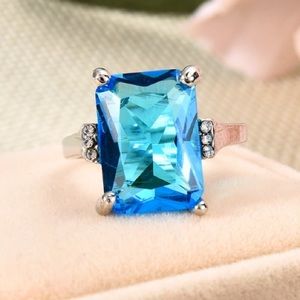 Beautiful Sea Blue Wedding / Engagement Ring